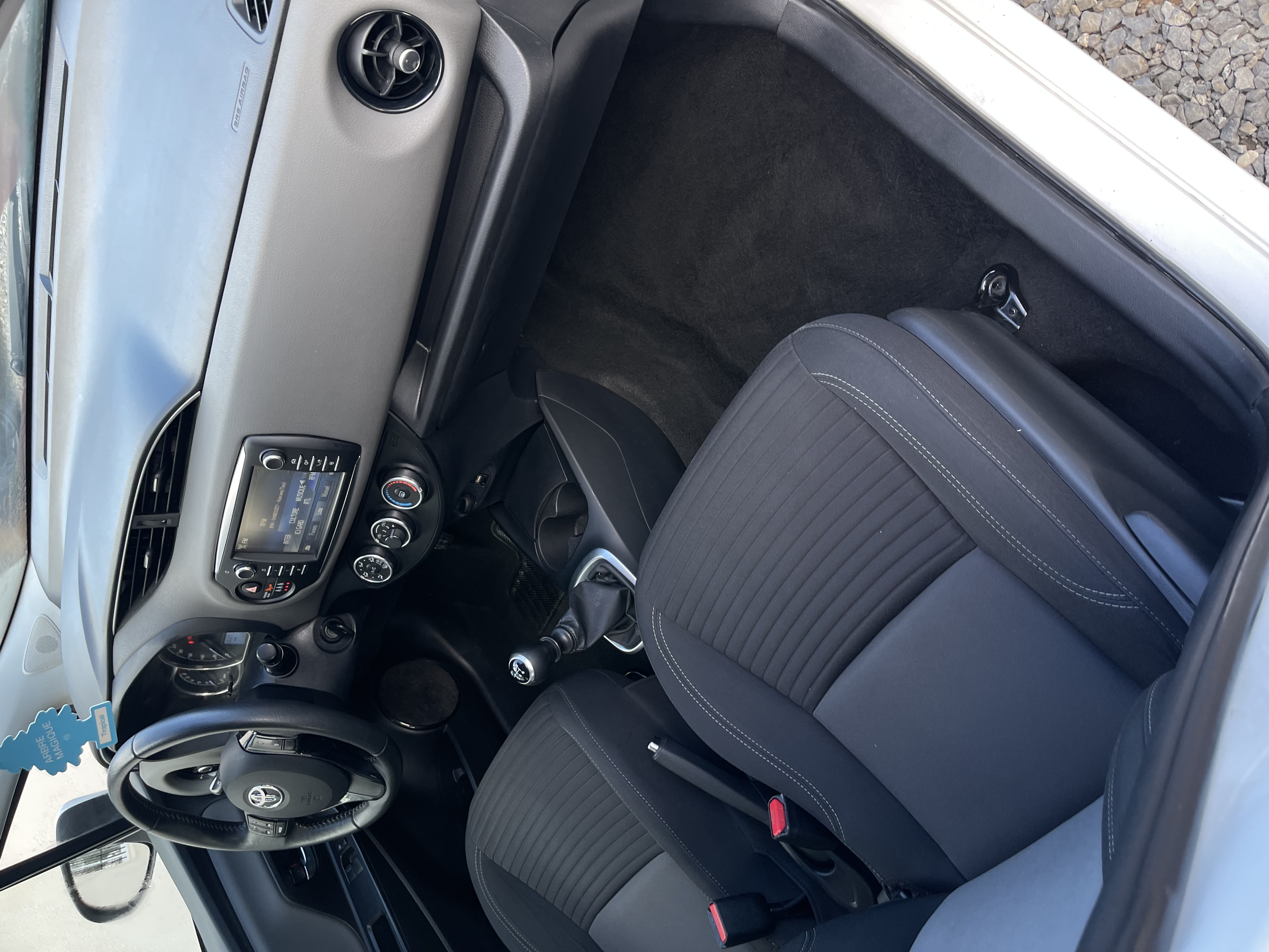 Toyota Yaris III (3) 110 VVT-I DESIGN 5P