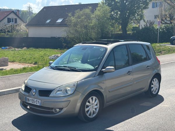 Renault Scenic II (2) 2.0 DCI 150 PRIVILEGE