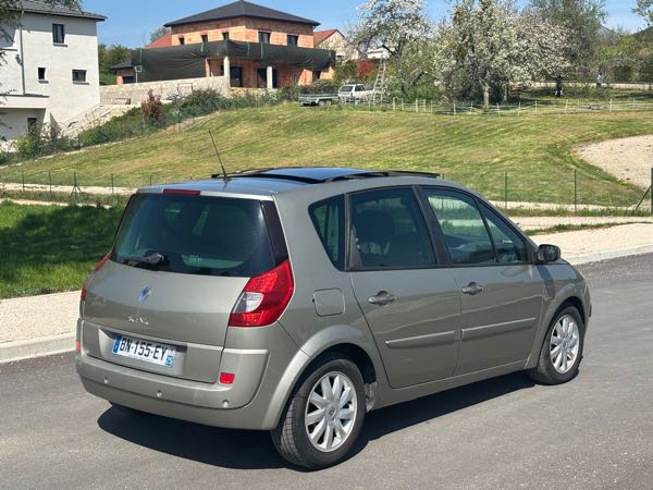 Renault Scenic II (2) 2.0 DCI 150 PRIVILEGE