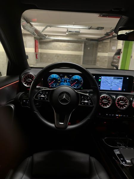 Mercedes-Benz Classe A IV BERLINE 180 BUSINESS LINE 7G-DCT