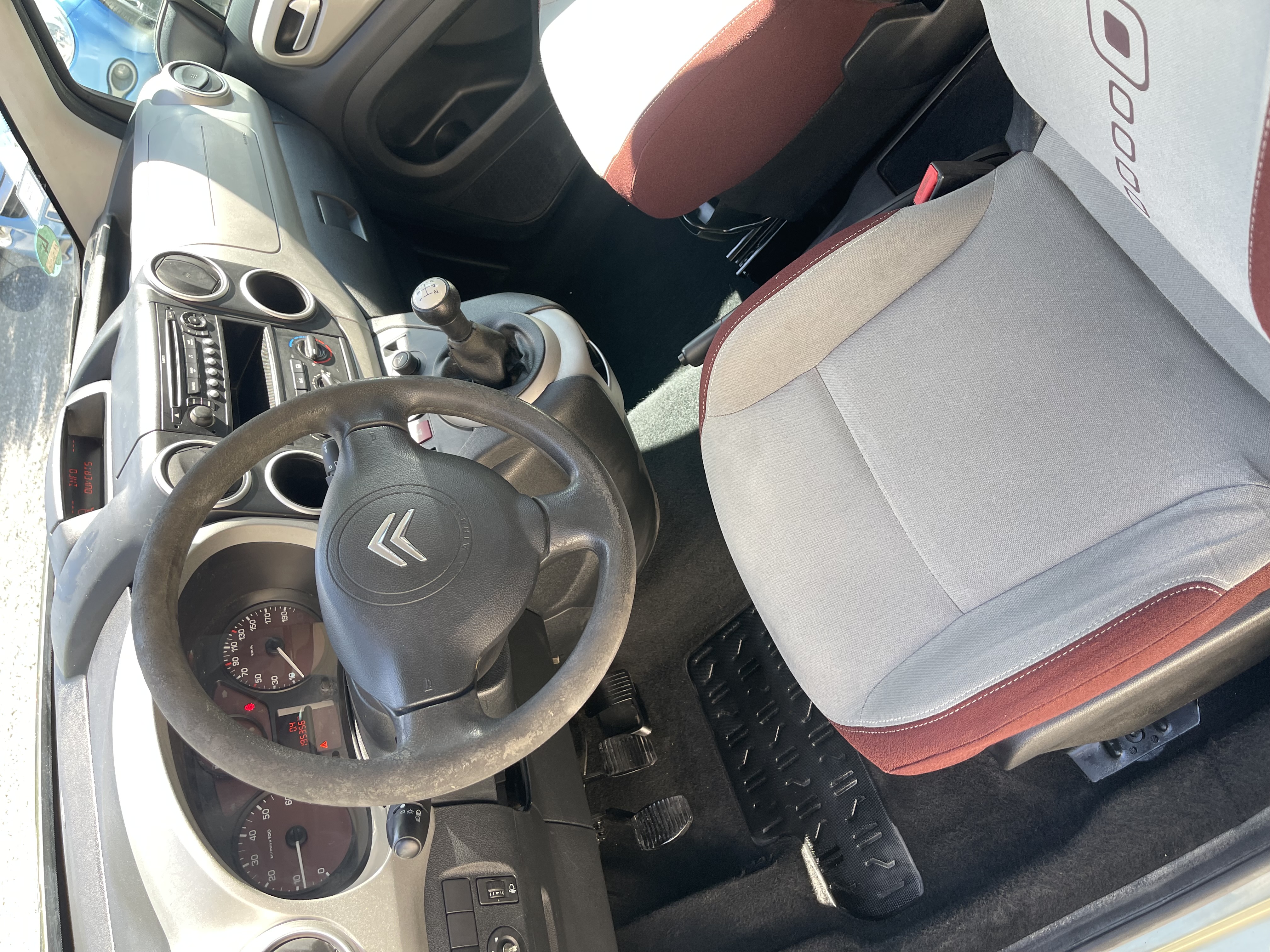 Citroen Berlingo II 1.6 HDI 90 CONFORT