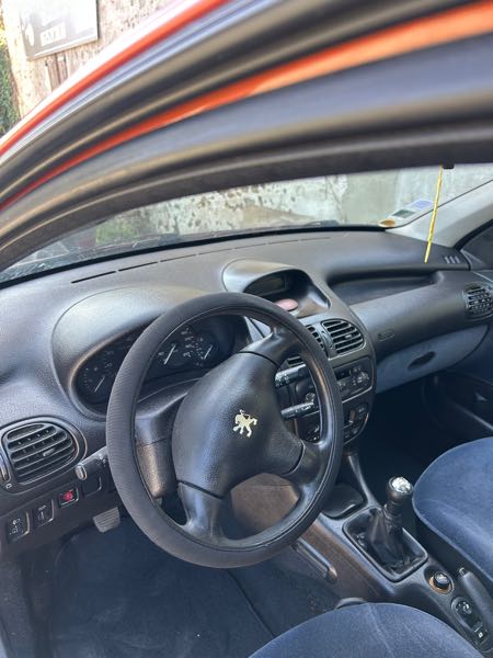Peugeot 206 (2) 1.4 75 GENERATION 3P