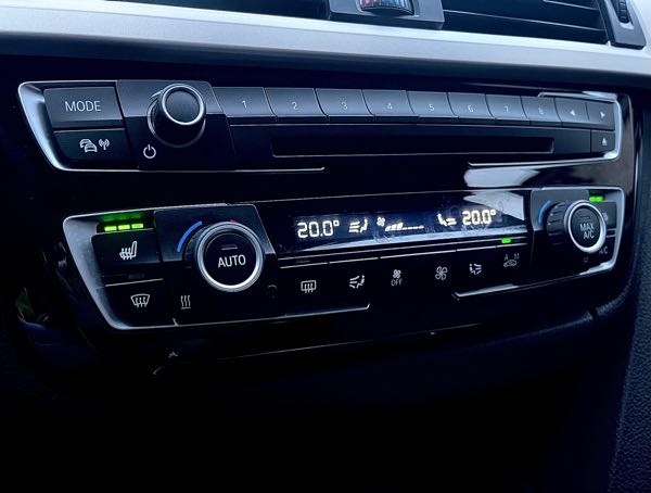 Bmw Serie 3 (G21) TOURING 318D HYBRIDE 150 LOUNGE BVA8
