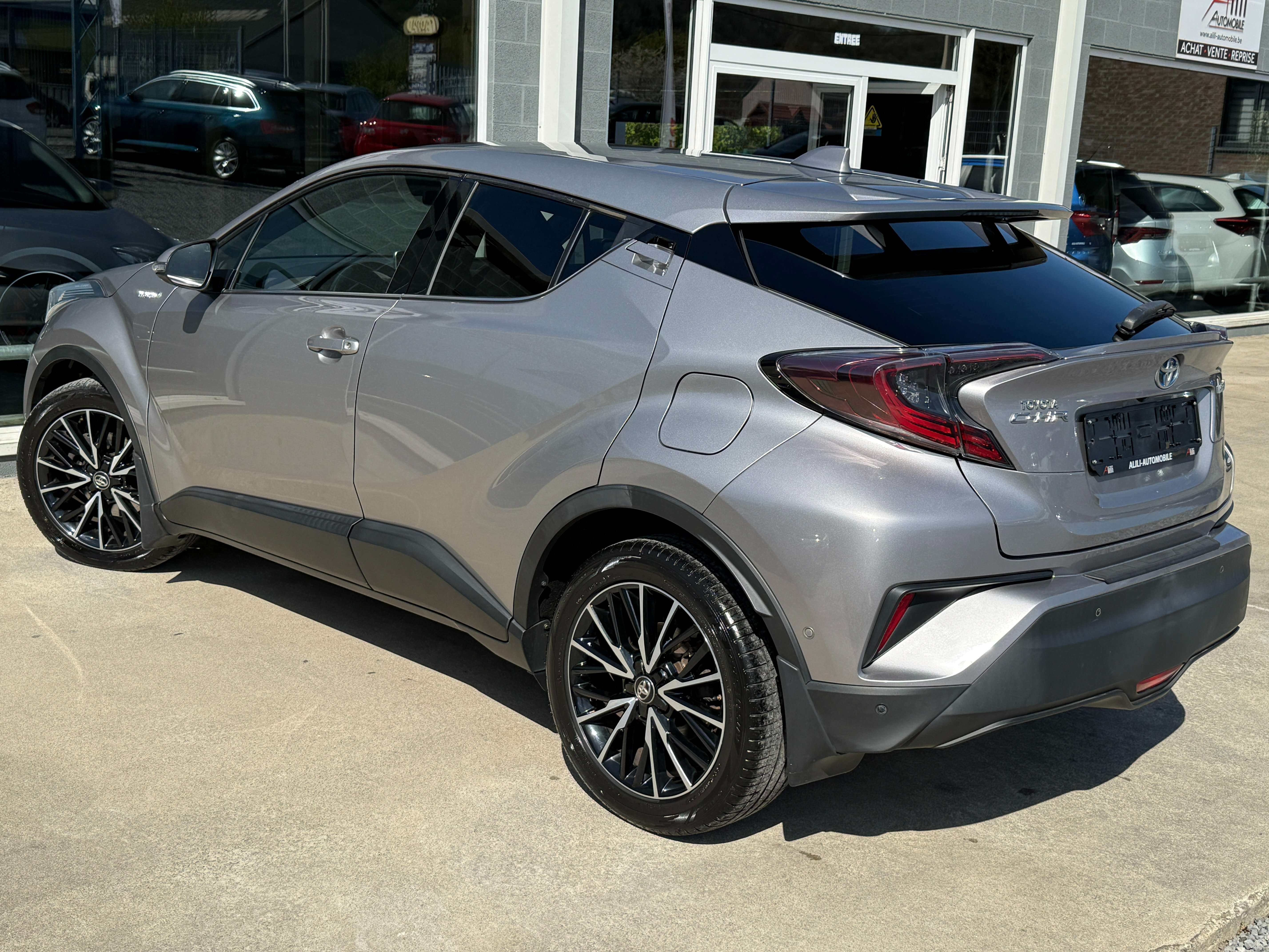 Toyota C-HR 1.8i VVT-i Hybrid*Gps*Camera*Full Led*Garantie 12M