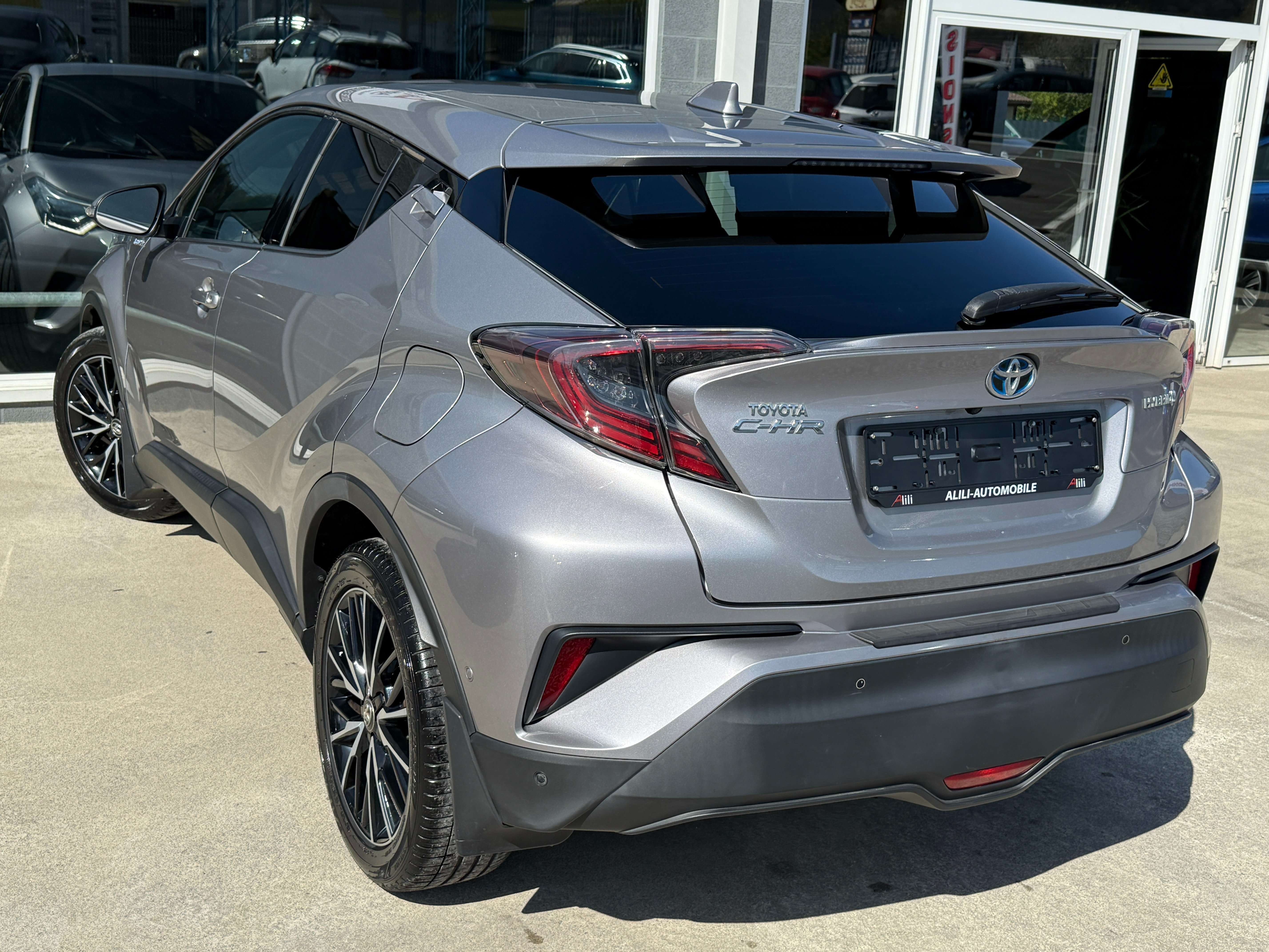 Toyota C-HR 1.8i VVT-i Hybrid*Gps*Camera*Full Led*Garantie 12M