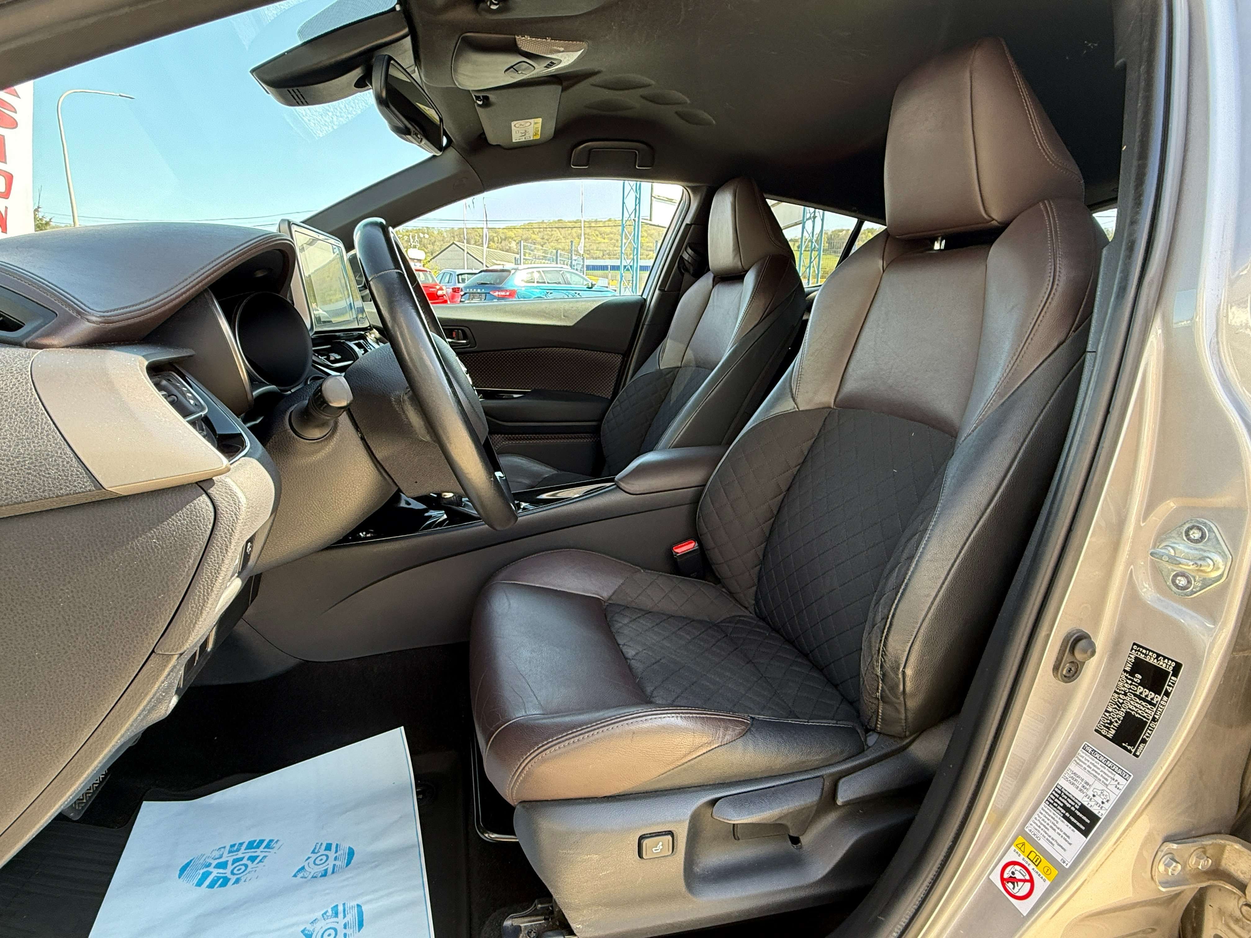 Toyota C-HR 1.8i VVT-i Hybrid*Gps*Camera*Full Led*Garantie 12M