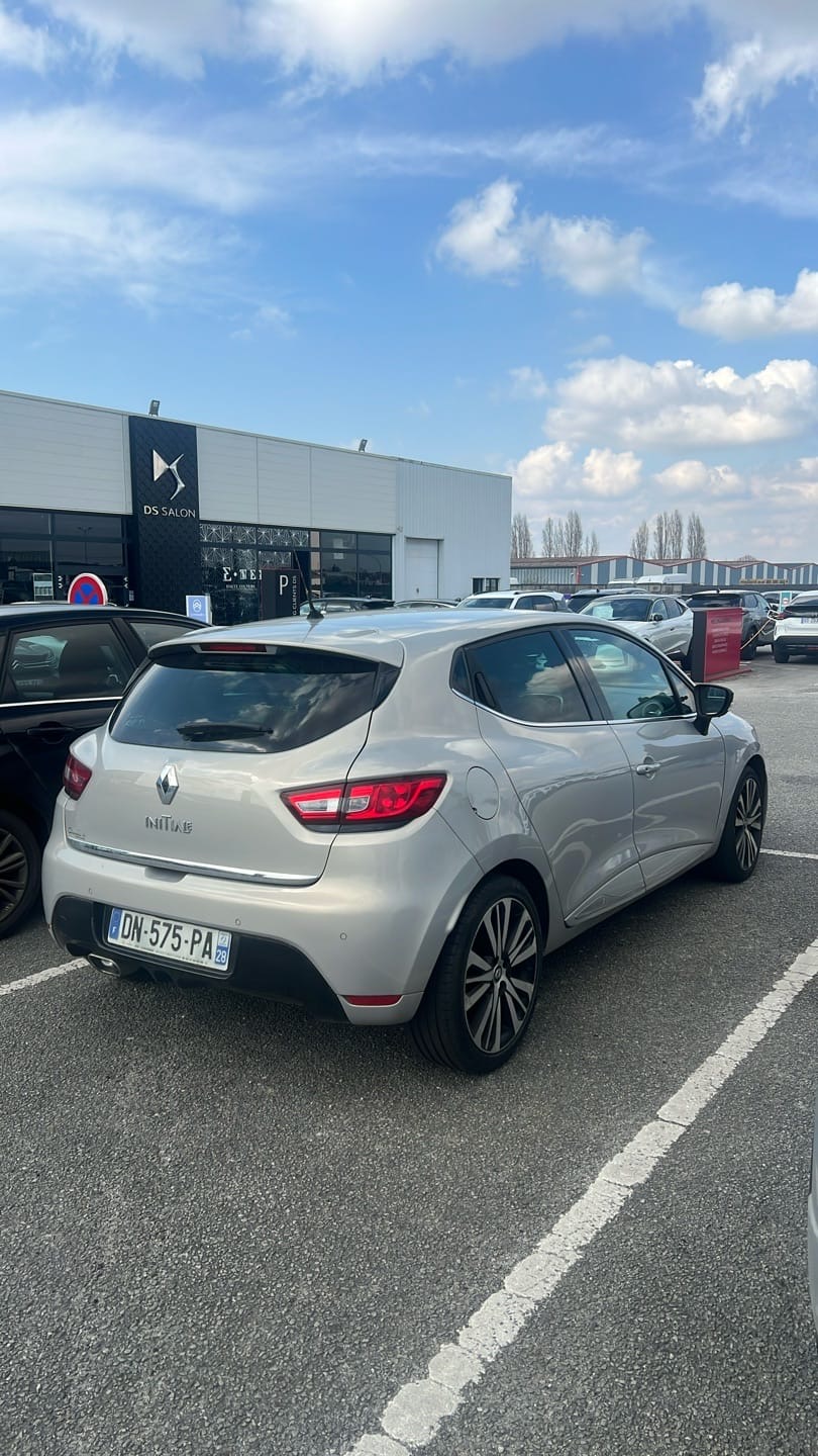 Renault Clio Initiale paris