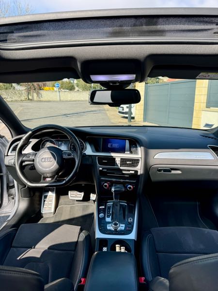 Audi A4 IV (2) AVANT 2.0 TDI 177 S LINE QUATTRO S TRONIC