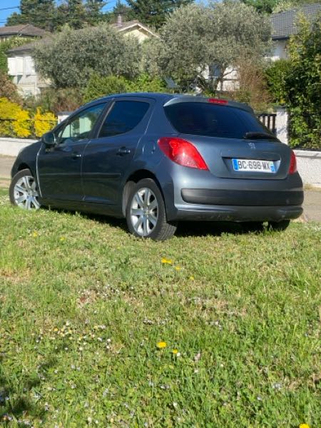 Peugeot 207 1.6 HDI 16V 90 TRENDY 5P