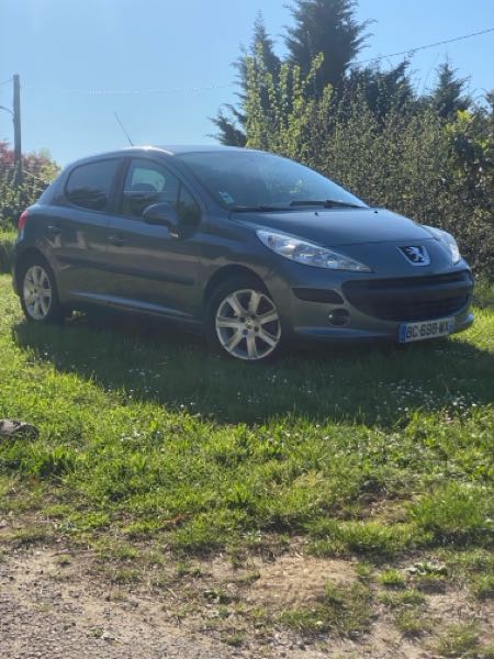 Peugeot 207 1.6 HDI 16V 90 TRENDY 5P