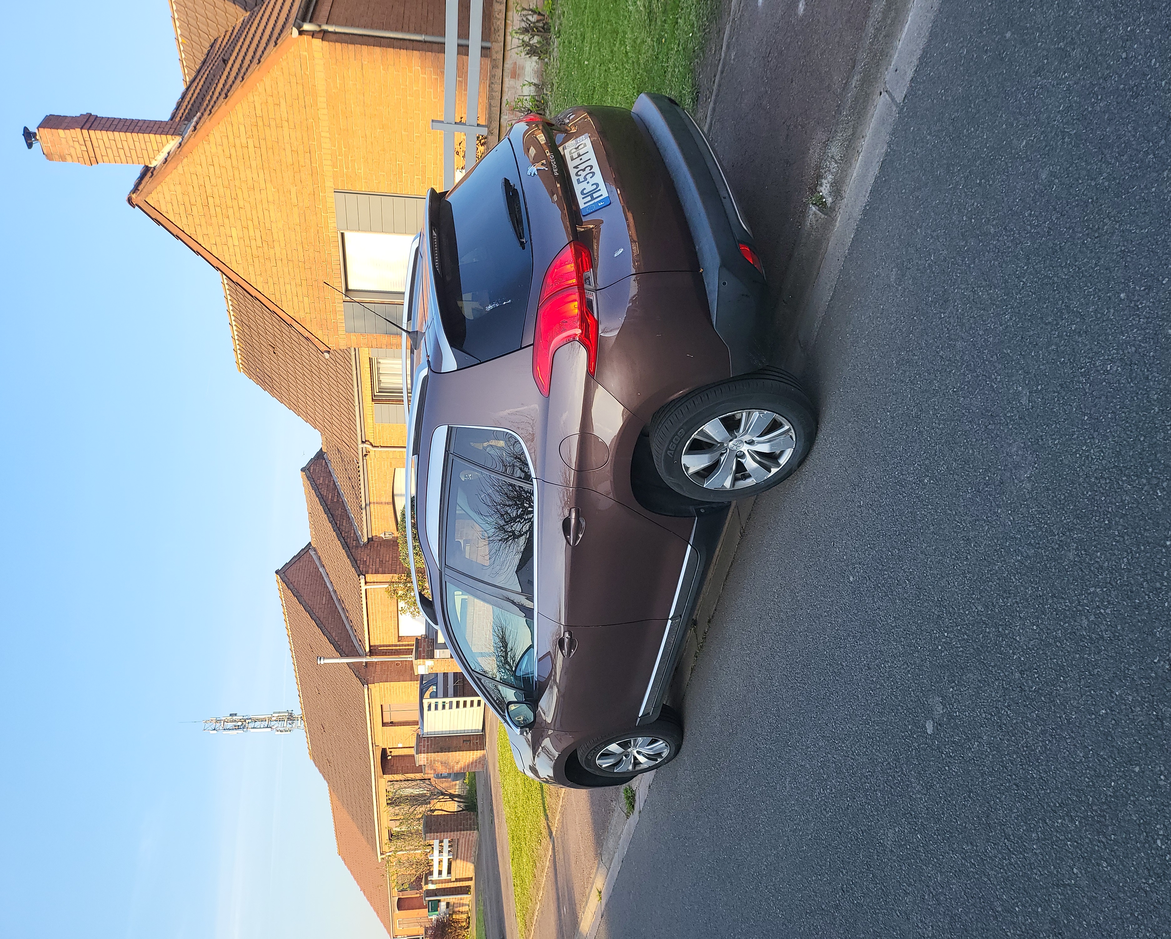 Peugeot 2008 1.6 E-HDI 115 ALLURE