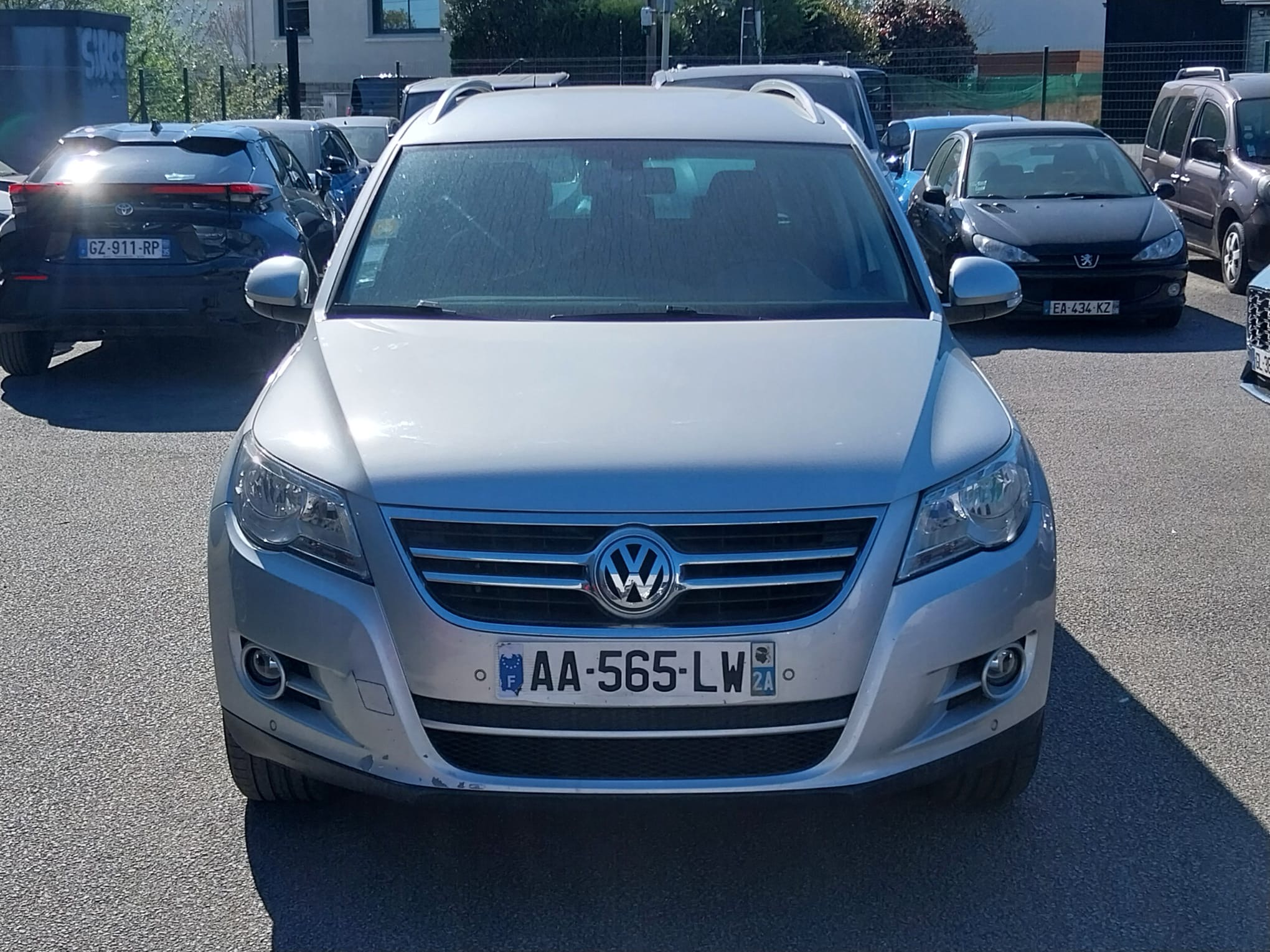 Volkswagen Tiguan (2) 2.0 TDI 140 BUSINESS
