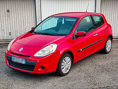 Renault Clio IV 1.2 16V 75 AUTHENTIQUE