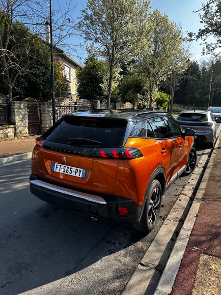 Peugeot 2008 II 1.5 BLUEHDI 130 S&amp;S GT LINE EAT8