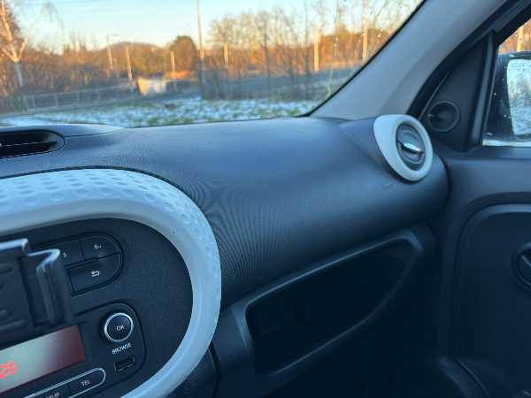 Renault Twingo III 1.0 SCE 70 STOP &amp; START INTENS