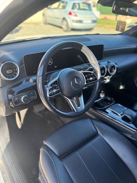 Mercedes-Benz Classe A III (2) 220 SENSATION 4MATIC 7G-DCT