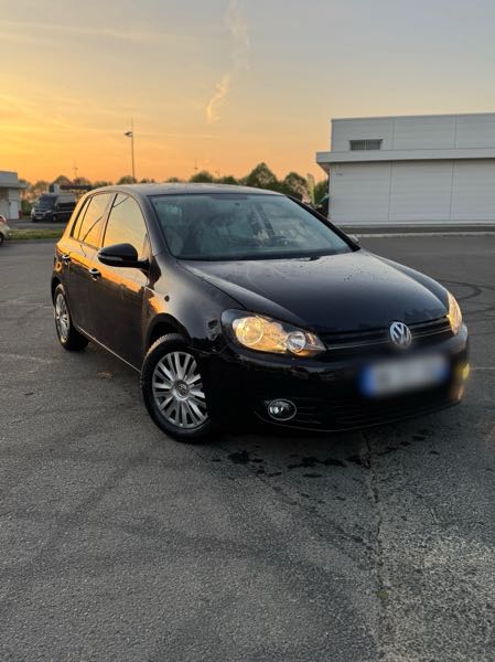 Volkswagen Golf VII 1.6 TDI 105 BLUEMOTION TECHNOLOGY CONFORTLINE 5P
