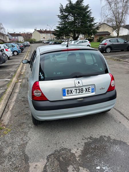 Renault Clio III 1.2 60 AUTHENTIQUE 5P