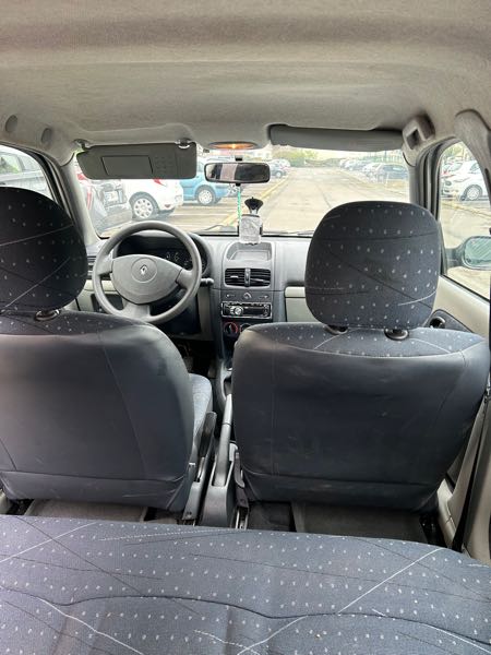 Renault Clio III 1.2 60 AUTHENTIQUE 5P