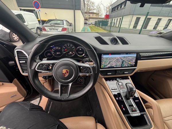Porsche Cayenne Porsche-Cayenne 2019 e-hybride V6 462cv