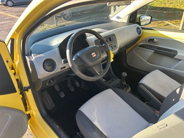 Seat Mii 1.0 75 MII BY COSMOPOLITAN 3P