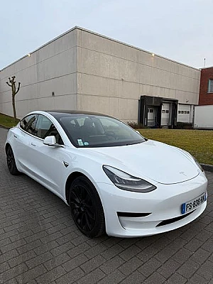 Tesla Model 3 Tesla Model 3 SR+