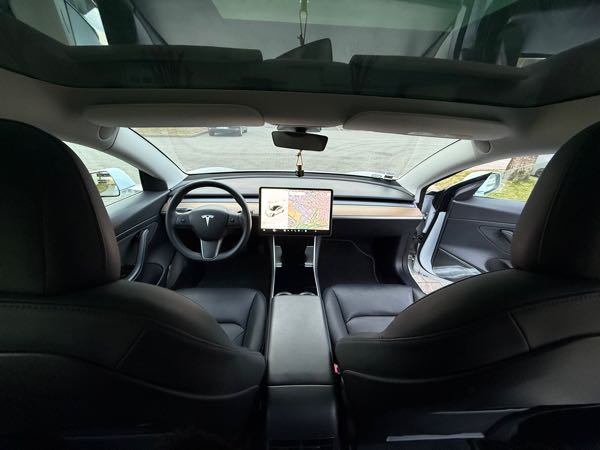 Tesla Model 3 Tesla Model 3 SR+