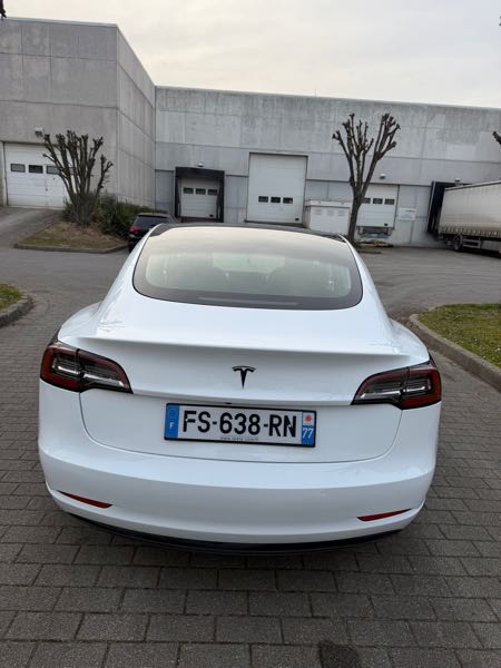 Tesla Model 3 Tesla Model 3 SR+