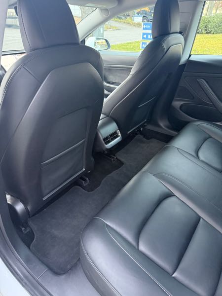 Tesla Model 3 Tesla Model 3 SR+