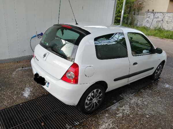 Renault Clio II (2) CAMPUS 1.5 DCI 65 3P