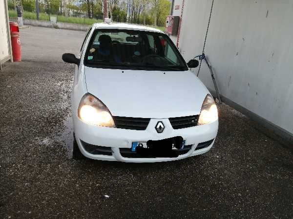 Renault Clio II (2) CAMPUS 1.5 DCI 65 3P
