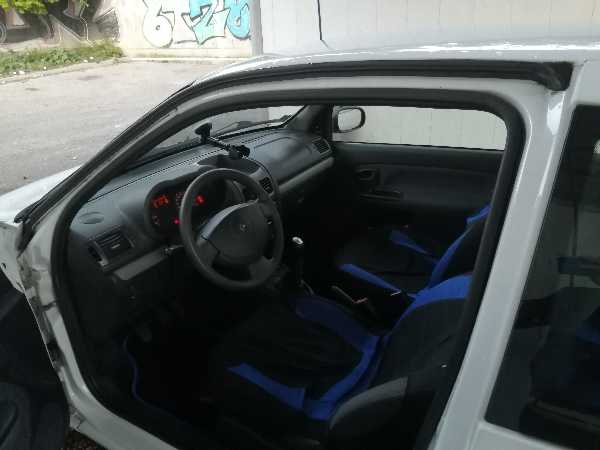 Renault Clio II (2) CAMPUS 1.5 DCI 65 3P