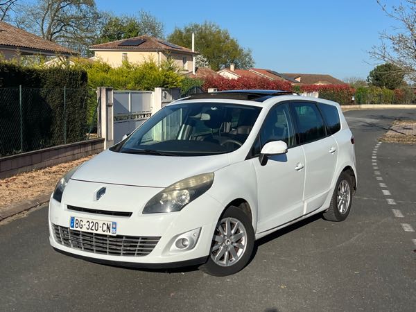 Renault Grand Scenic III (2) 1.6 DCI 130 FAP ENERGY DYNAMIQUE 7PL ECO2