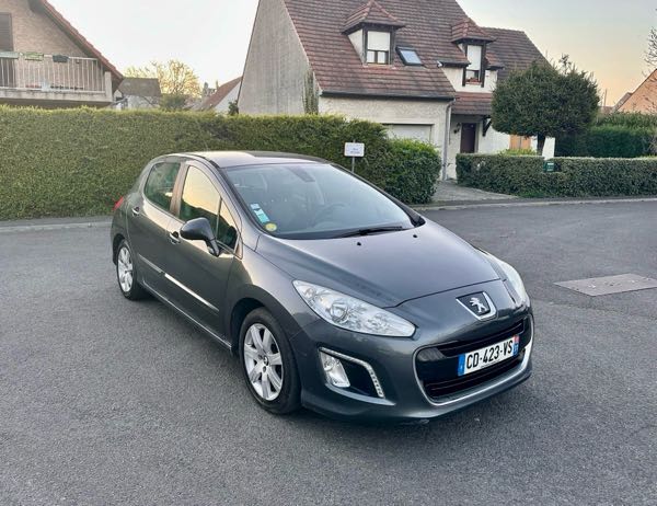 Peugeot 308 II 1.6 HDI 92 FAP ALLURE