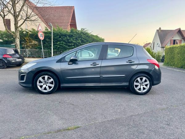 Peugeot 308 II 1.6 HDI 92 FAP ALLURE