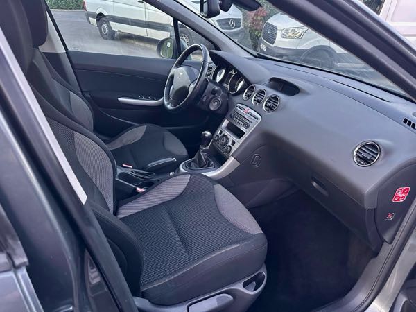 Peugeot 308 II 1.6 HDI 92 FAP ALLURE