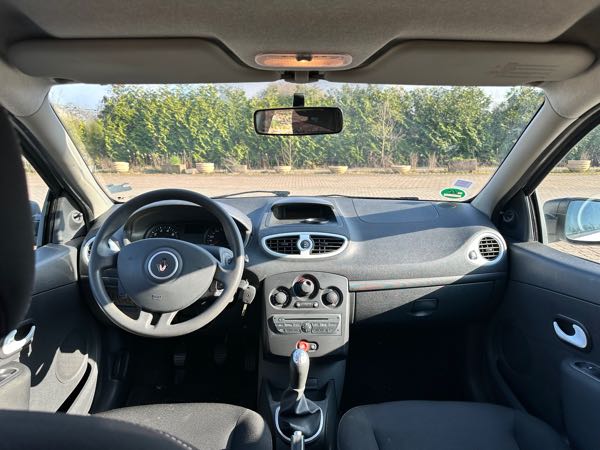 Renault Clio III (2) 1.2 75 YAHOO! 5P
