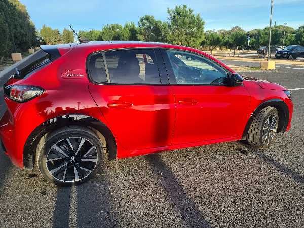 Peugeot 208 II 1.2 PURETECH 100 S&amp;S GT LINE