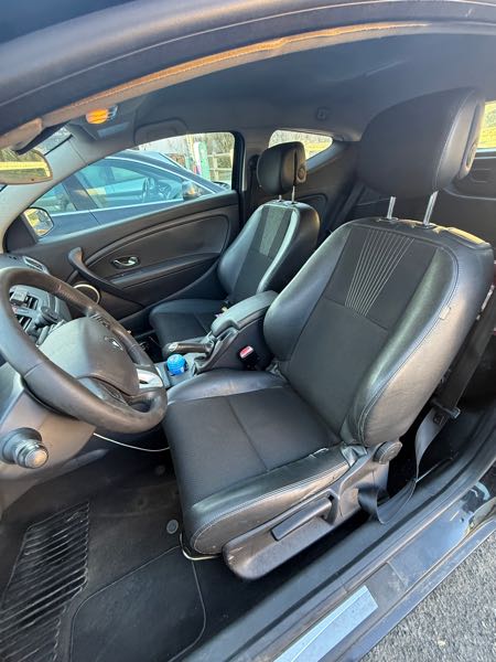 Renault Megane III COUPE 1.5 DCI 105