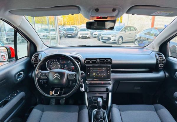 Citroen C3 Aircross Citroën C3 Aircross PureTech 82 BVM5 Feel tout-terrain, blan