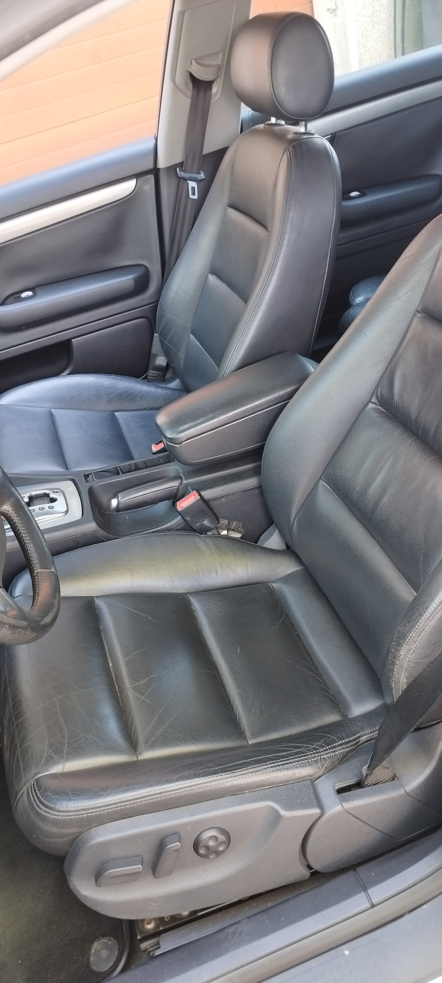 Audi A4 II AVANT 2.5 V6 TDI 155 PACK MULTITRONIC