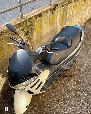 SUZUKI BURGMAN 125 année 2012