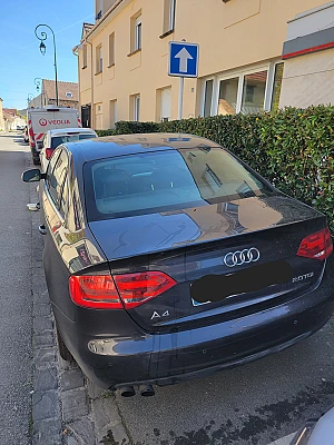 Audi A4 IV (2) 2.0 TDI 120 AMBIENTE