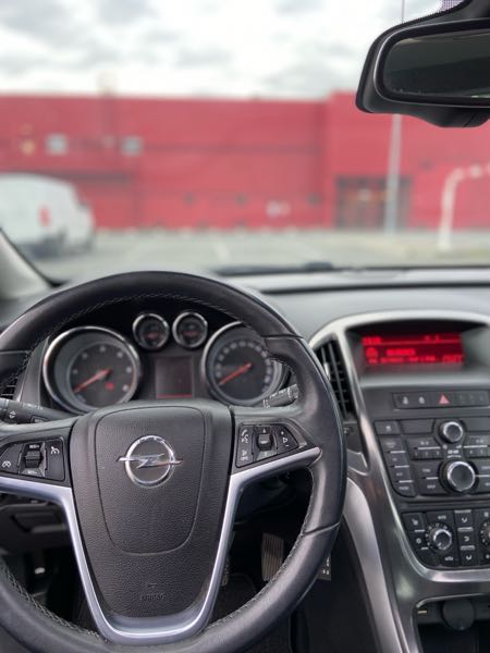 Opel Astra IV (2) 2.0 CDTI 165 FAP COSMO BVA