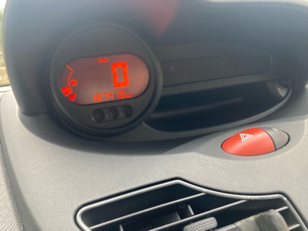 Renault Twingo II (2) 1.2 LEV 16V 75 EXPRESSION ECO2