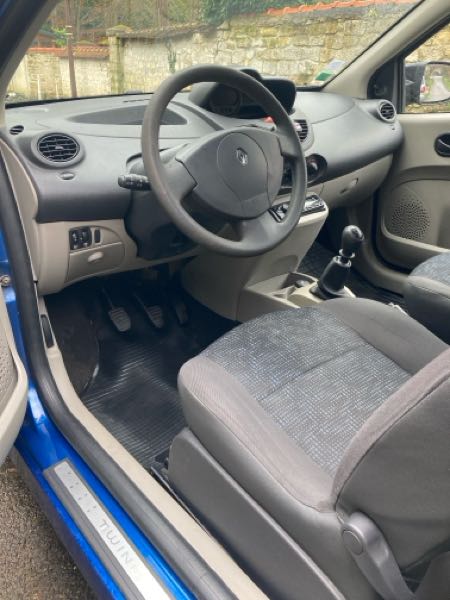 Renault Twingo II (2) 1.2 LEV 16V 75 EXPRESSION ECO2