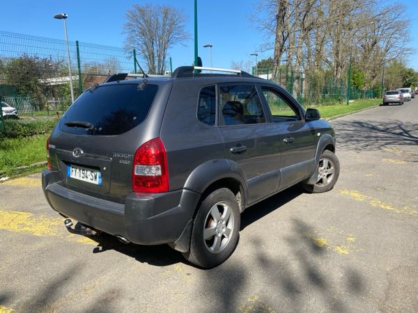 Hyundai Tucson III 2.0 CRDI 136 EXECUTIVE