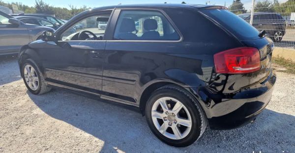 Audi A3 ii ph2 1.6l tdi 90ch pack clim 2010