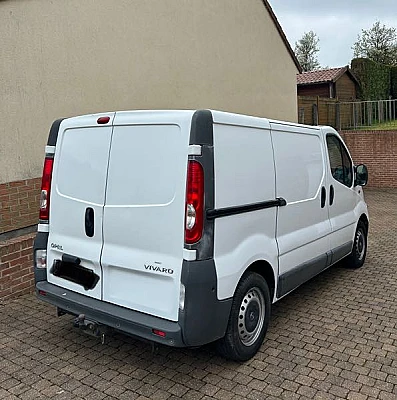 Opel Vivaro Opel Vivaro 2.0 DCI 90 ch 2012