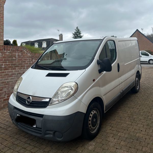Opel Vivaro Opel Vivaro 2.0 DCI 90 ch 2012